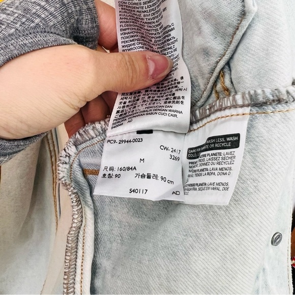 Custom Made Levi’s Recycled Rainbow PRIDE Upcycled Button Jacket Medium - Picture 15 of 16